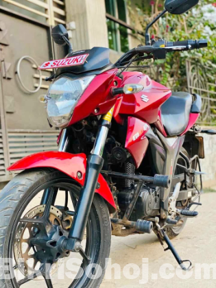 Suzuki gixxer